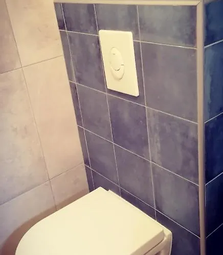 Liza's Downtown アパート フヴァル