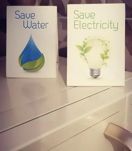 アパート Liza's Downtown フヴァル