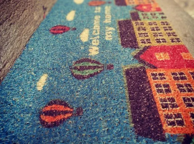 Liza's Downtown アパート